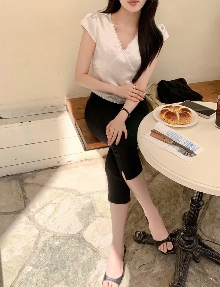 크기 있음 업데이트 프랑스식 품격 우아함 레트로 미니멀리즘 V넥 일상 다용도 작은 셔츠 구슬 빛 센스 맨위 상세 이미지 18