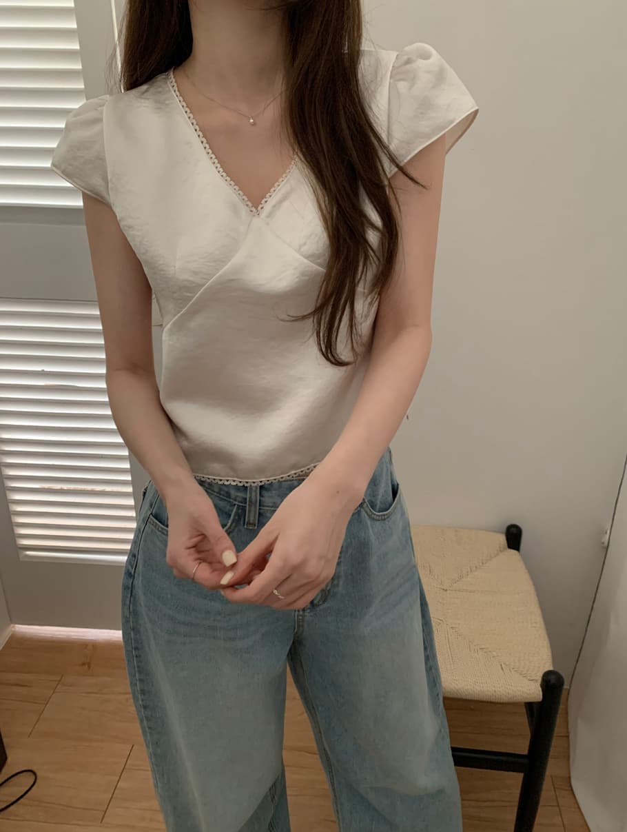 크기 있음 업데이트 프랑스식 품격 우아함 레트로 미니멀리즘 V넥 일상 다용도 작은 셔츠 구슬 빛 센스 맨위 상세 이미지 11