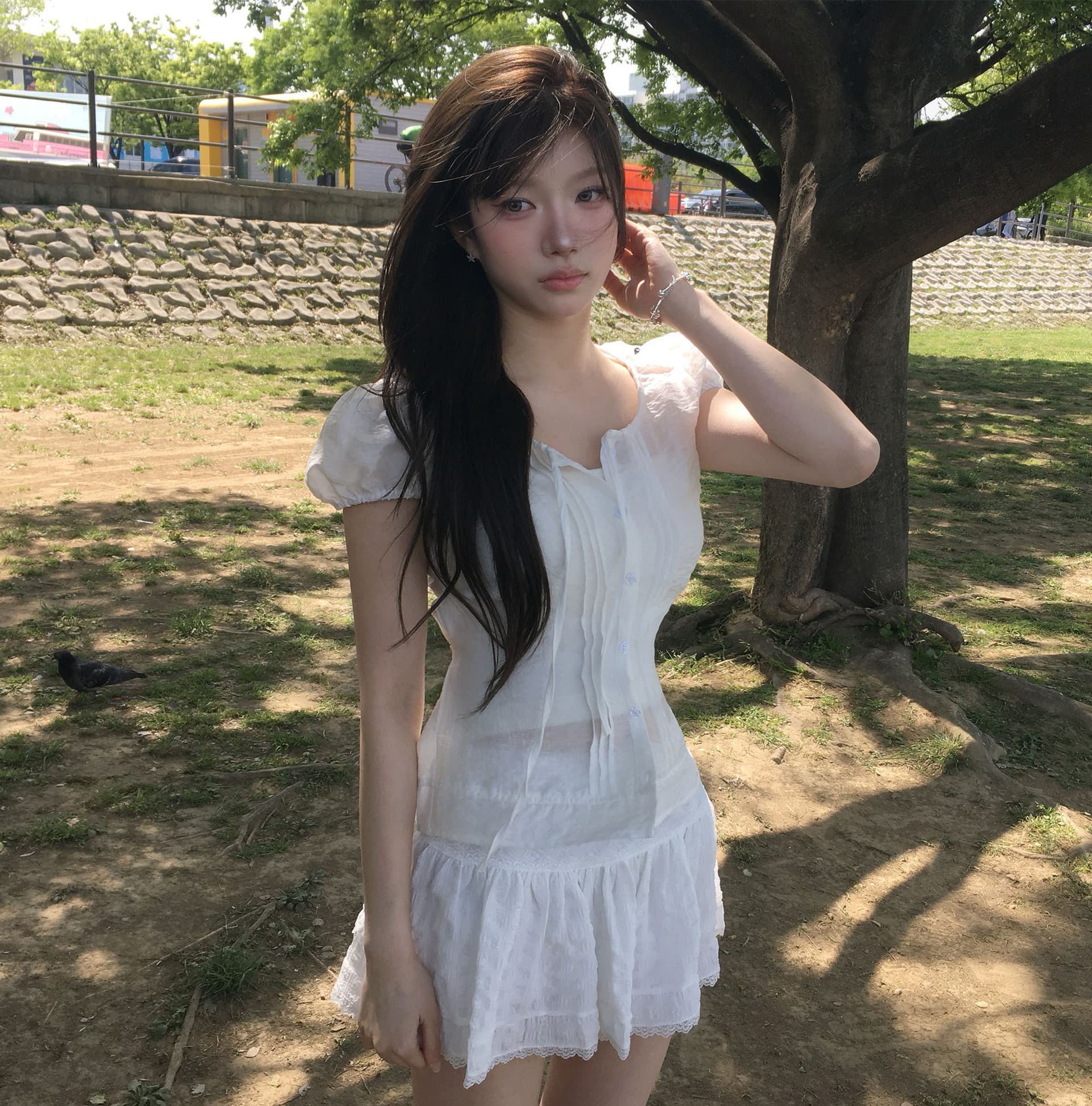 크기 있음 업데이트 한 부서 달콤함 품격 나비 넥타이 플리츠 마이크로 ~을 통해 연령 감소 슬림해 보이는 거품 소매 셔츠 상세 이미지 4