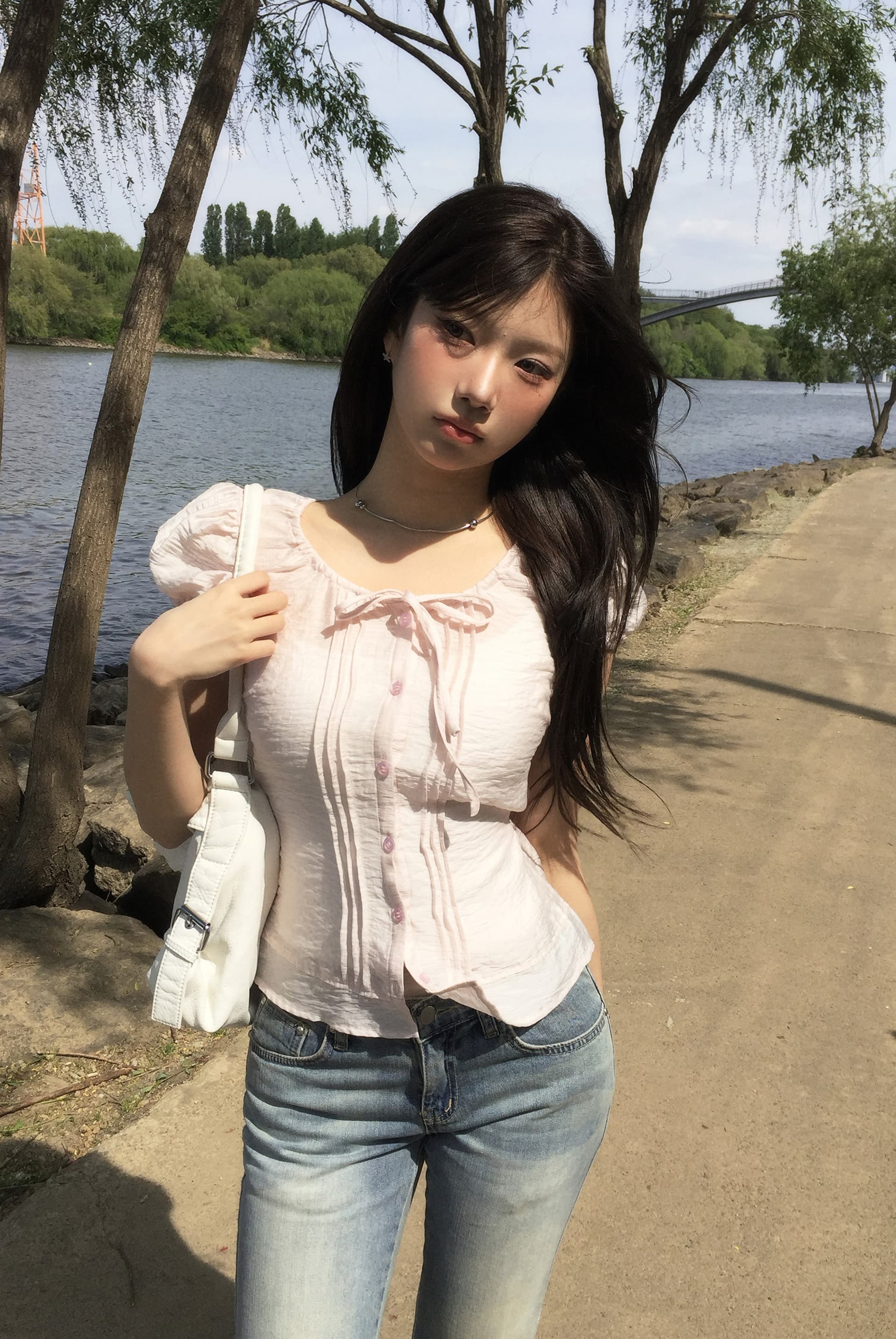 크기 있음 업데이트 한 부서 달콤함 품격 나비 넥타이 플리츠 마이크로 ~을 통해 연령 감소 슬림해 보이는 거품 소매 셔츠 상세 이미지 21