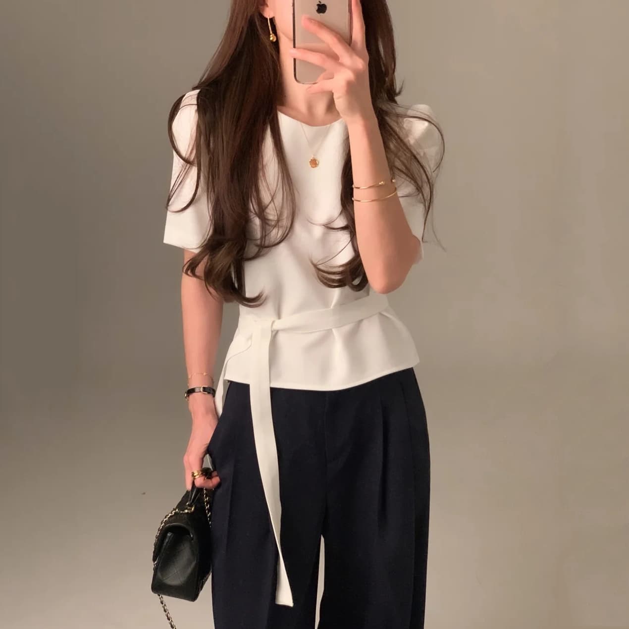 한 부서 미니멀리즘 품격 일상 다용도 루즈핏 레이스업 허리 수축 거품 소매 라운드 넥 작은 셔츠 맨위 이미지 4