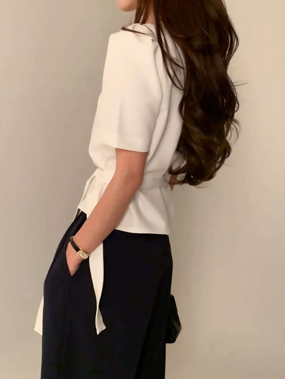 한 부서 미니멀리즘 품격 일상 다용도 루즈핏 레이스업 허리 수축 거품 소매 라운드 넥 작은 셔츠 맨위 상세 이미지 19