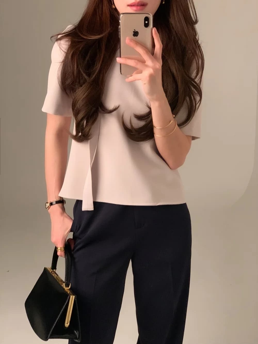 한 부서 미니멀리즘 품격 일상 다용도 루즈핏 레이스업 허리 수축 거품 소매 라운드 넥 작은 셔츠 맨위 상세 이미지 34