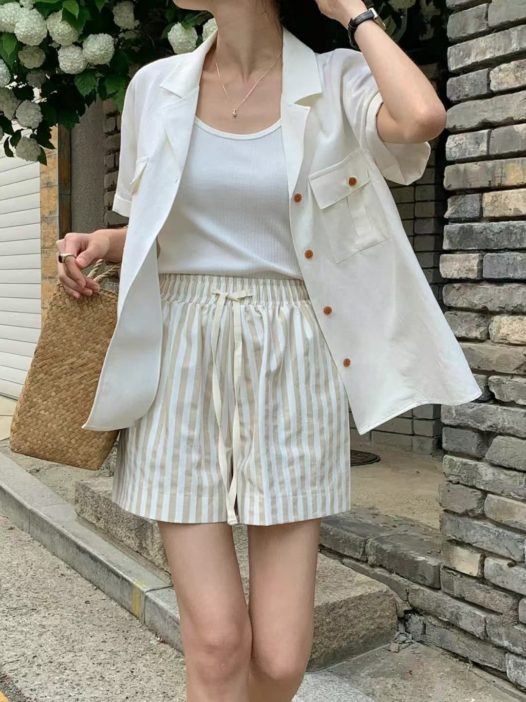 크기 있음 업데이트 한 부서 미니멀리즘 품격 다용도 루즈핏 다른 색상 버클 정장 칼라 싱글 줄 버튼 셔츠 캐주얼 맨위 상세 이미지 6