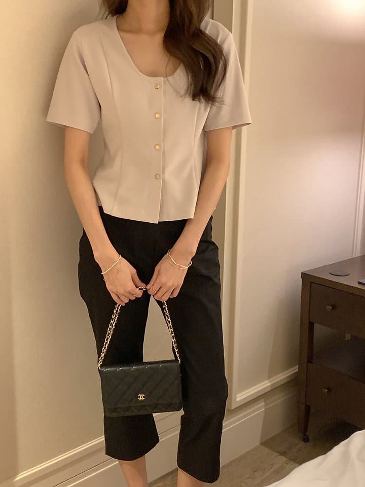 한 부서 미니멀리즘 대 u 칼라 품격 우아함 허리 수축 슬림해 보이는 작은 샤넬 스타일 반팔 맨위 상세 이미지 25