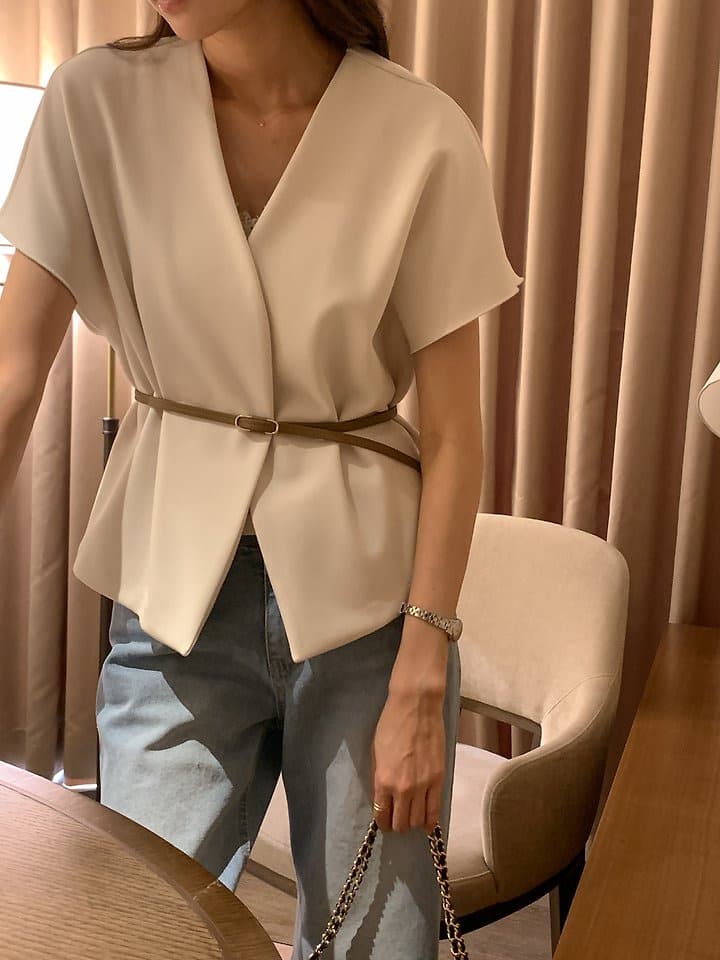 한 부서 미니멀리즘 품격 V넥 단추 한 알 루즈핏 커프스 반팔 여름 얇은 스타일 짧은 외투 가치가 없다. 벨트 상세 이미지 8