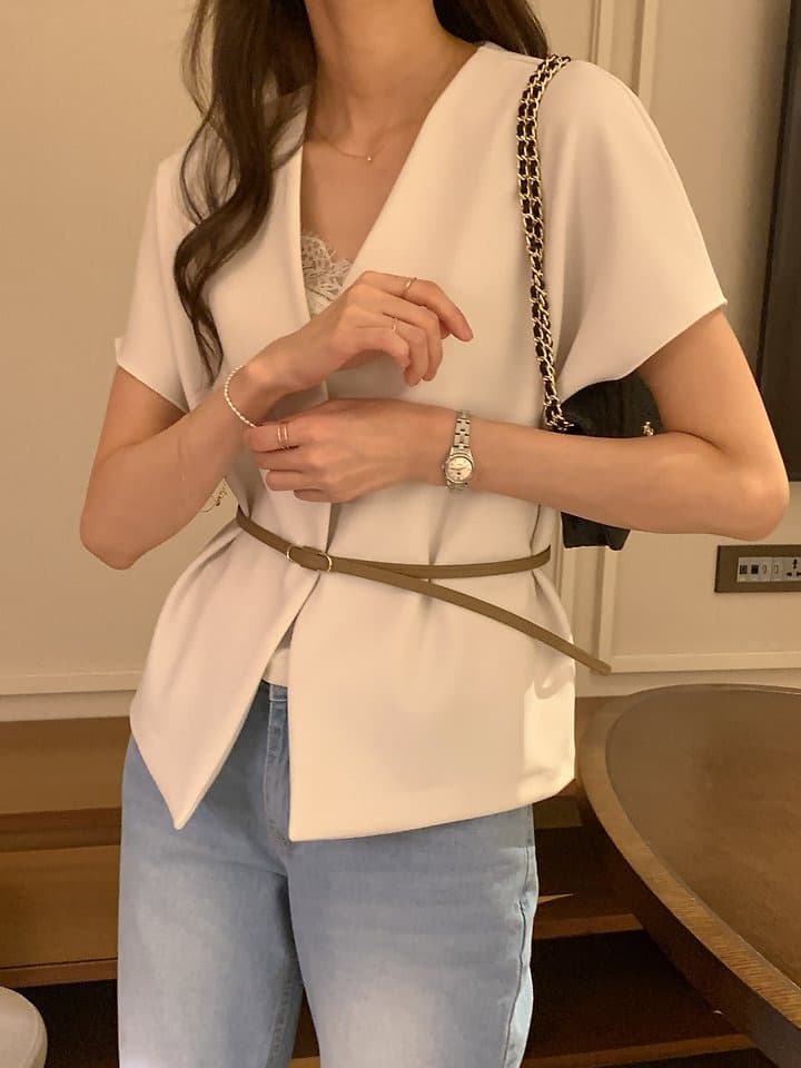 한 부서 미니멀리즘 품격 V넥 단추 한 알 루즈핏 커프스 반팔 여름 얇은 스타일 짧은 외투 가치가 없다. 벨트 상세 이미지 16