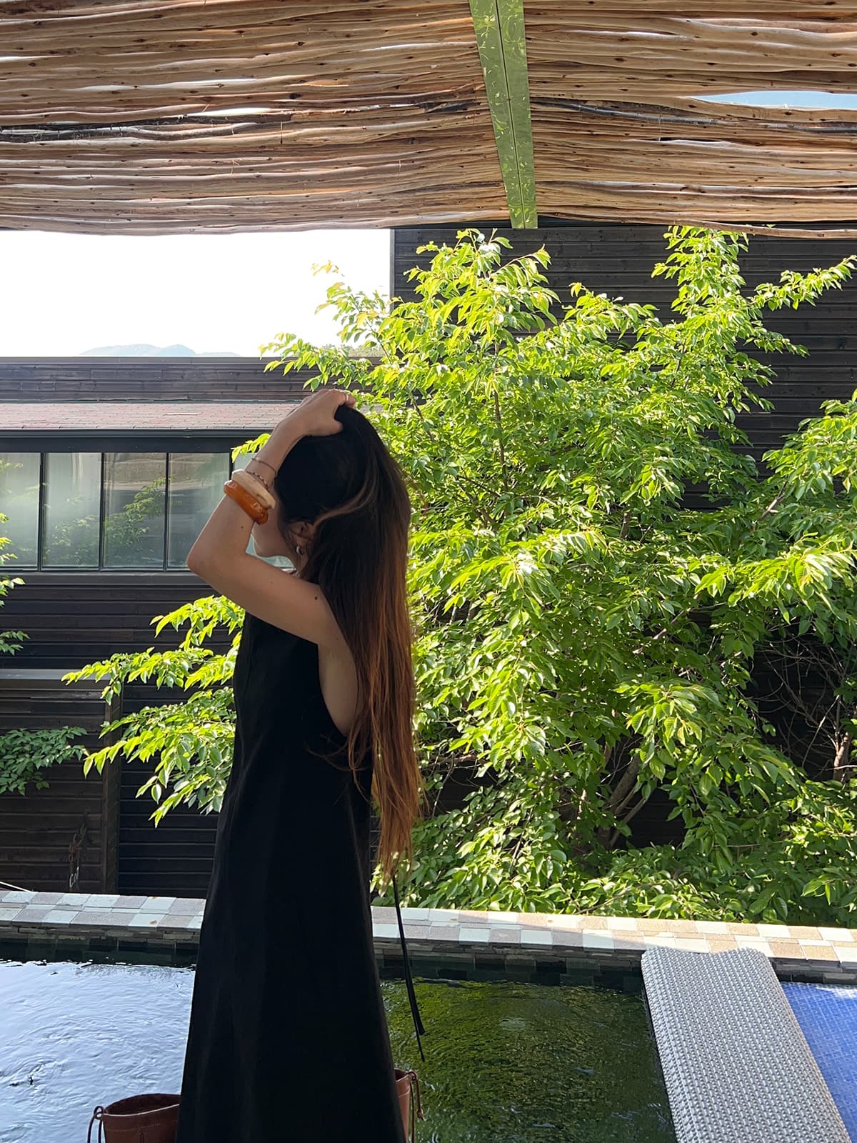 크기 있음 업데이트 한 부서 미니멀리즘 뒤로 레이스업 루즈핏 느긋한 바람 휴가 치마 차가운 센스 슬립 드레스 상세 이미지 16