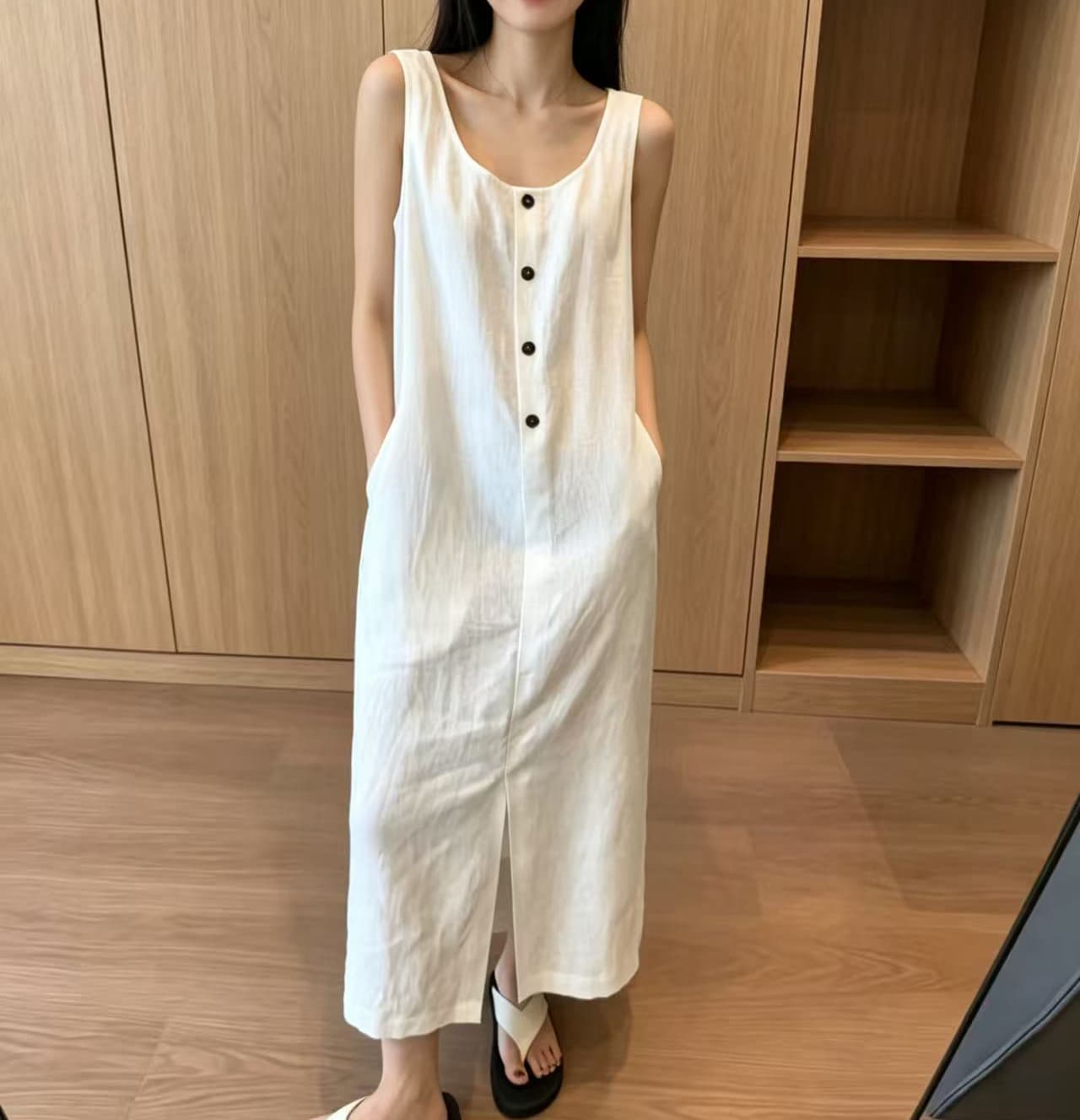 크기 있음 업데이트 한 부서 미니멀리즘 u 리더쉽 단추 트임 치마 느긋한 바람 민소매 드레스 상세 이미지 2