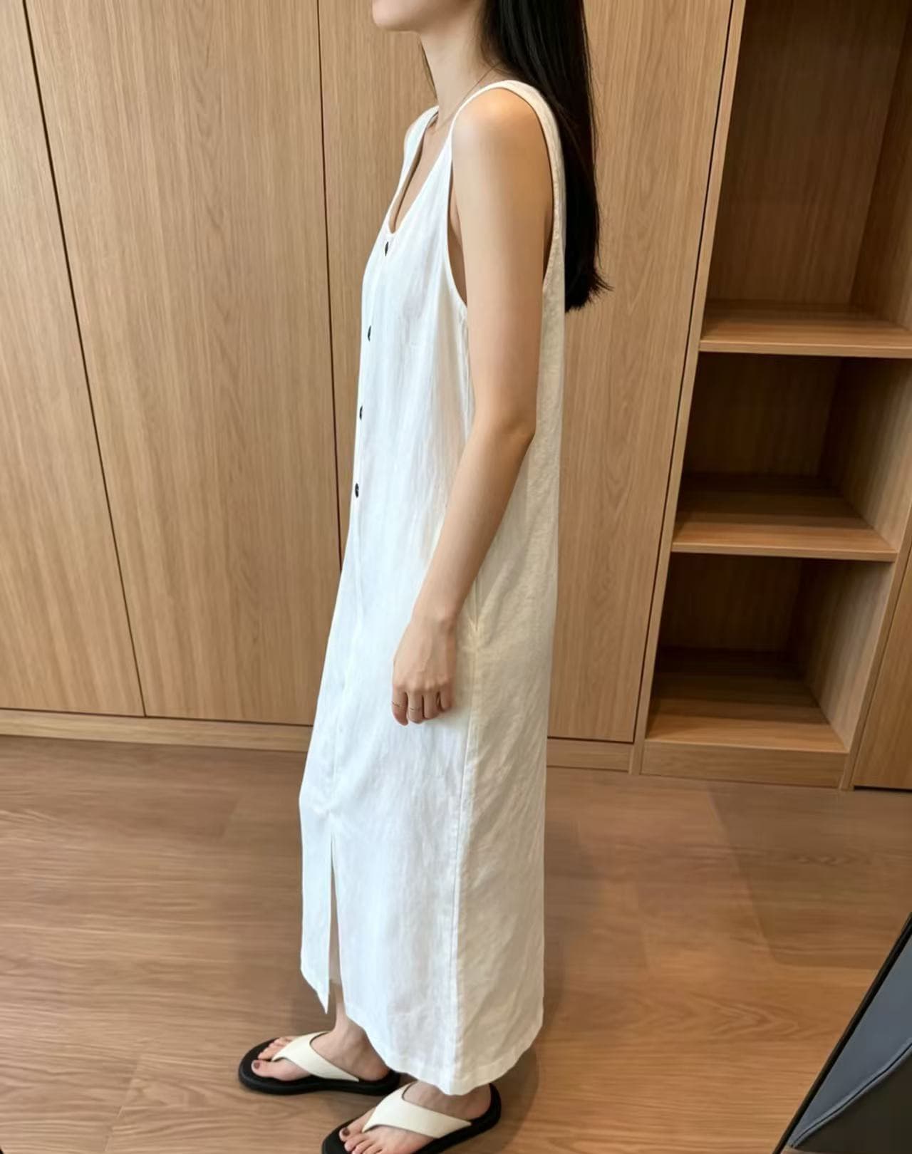 크기 있음 업데이트 한 부서 미니멀리즘 u 리더쉽 단추 트임 치마 느긋한 바람 민소매 드레스 상세 이미지 9