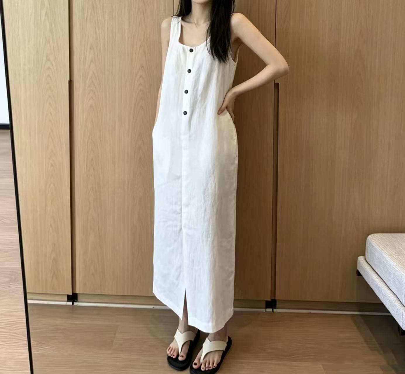크기 있음 업데이트 한 부서 미니멀리즘 u 리더쉽 단추 트임 치마 느긋한 바람 민소매 드레스 상세 이미지 11