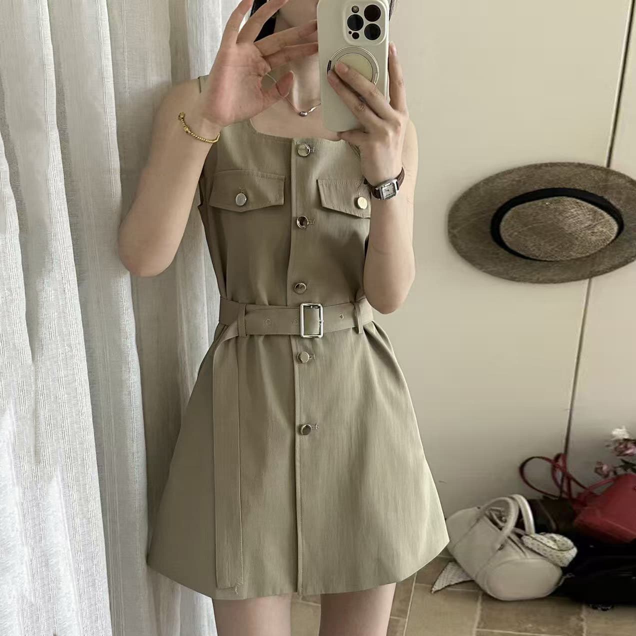크기 있음 업데이트 한 부서 미니멀리즘 광장 칼라 레이스업 허리 수축 슬림해 보이는 품격 오래된 돈 바람 워크웨어 민소매 드레스