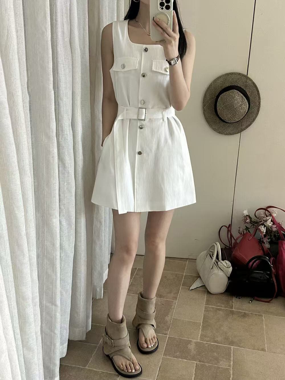 크기 있음 업데이트 한 부서 미니멀리즘 광장 칼라 레이스업 허리 수축 슬림해 보이는 품격 오래된 돈 바람 워크웨어 민소매 드레스 상세 이미지 6