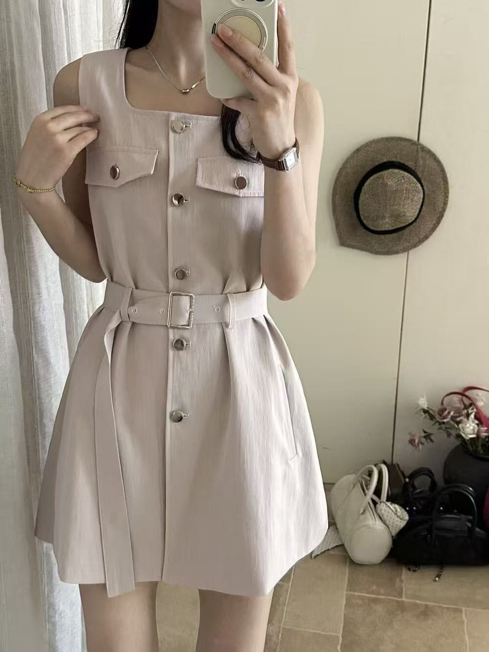 크기 있음 업데이트 한 부서 미니멀리즘 광장 칼라 레이스업 허리 수축 슬림해 보이는 품격 오래된 돈 바람 워크웨어 민소매 드레스 상세 이미지 13