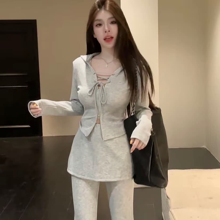 huihui 이른 가을 새로운 프랑스식 품격 슬림해 보이는 후드 맨위 코디 와이드 레그 팬츠 세트 이미지 6