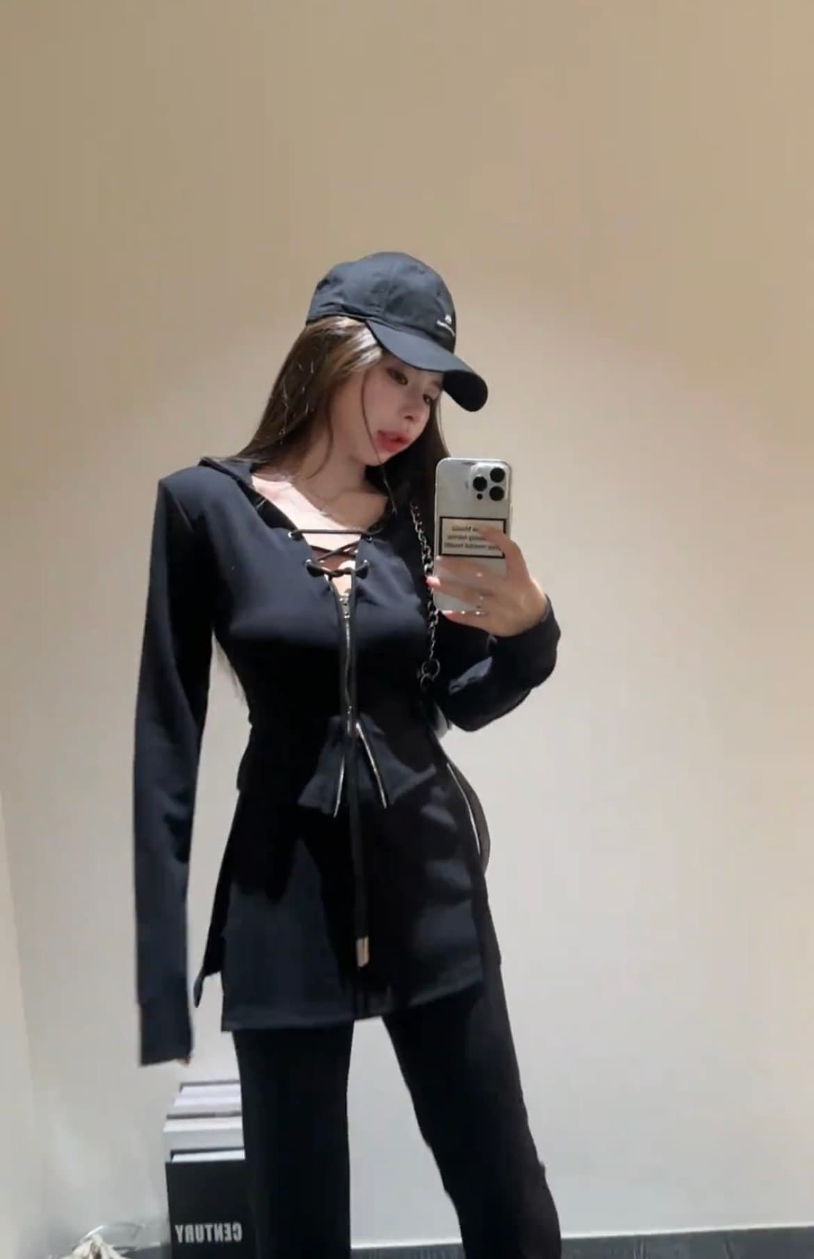 huihui 이른 가을 새로운 프랑스식 품격 슬림해 보이는 후드 맨위 코디 와이드 레그 팬츠 세트 상세 이미지 6