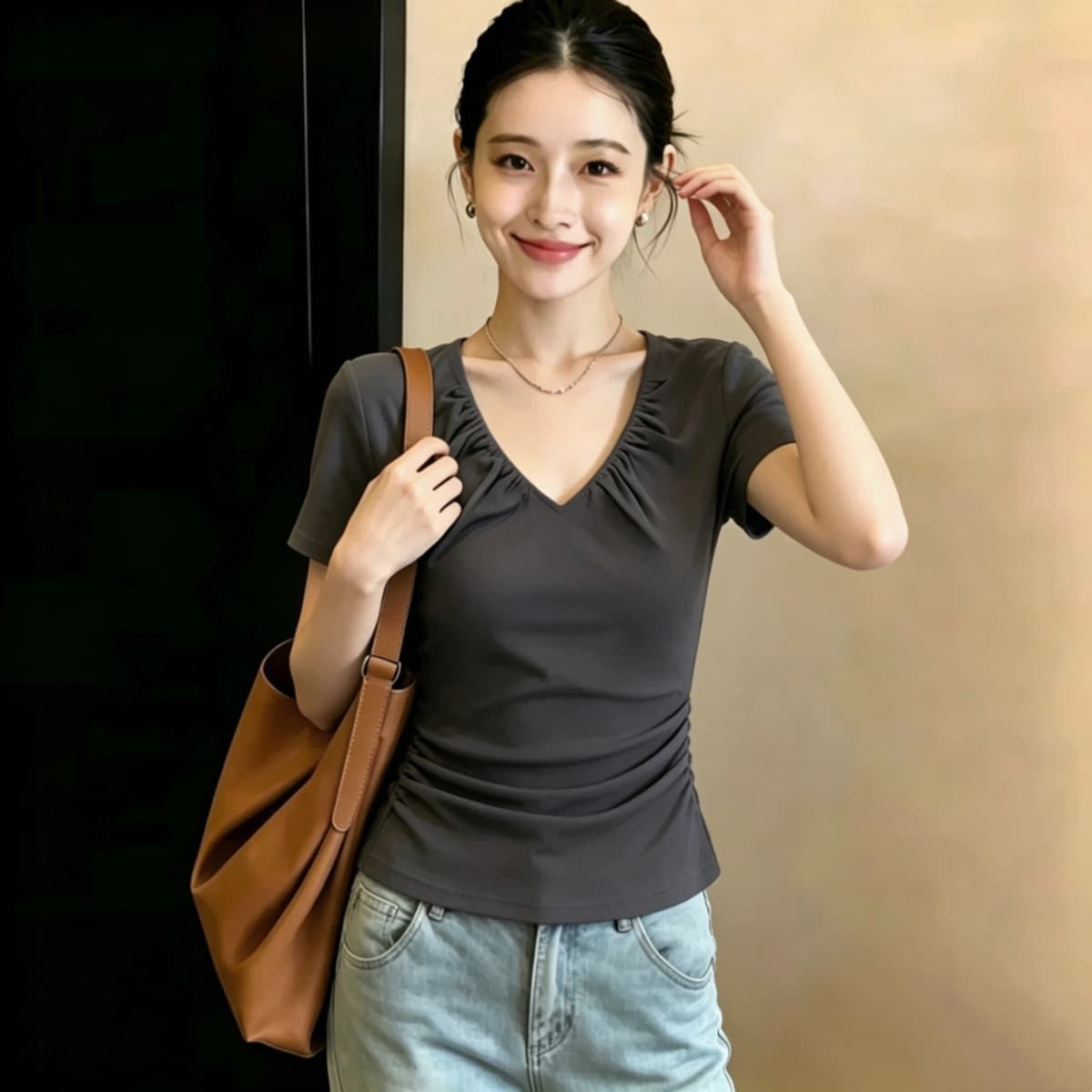 실사 210 그램 좋은 면 빅 사이즈 여성 의류 어두운 회색 V넥 펌프 Pleat 반팔 티셔츠 여성 2026 여름 Chic 맨위 이미지 5