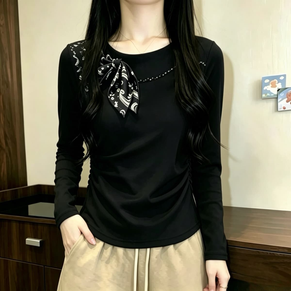 실사 230 크 좋은 면 2026 가을 의상 빅 사이즈 스카프 티셔츠 표지 배 긴팔 슬림해 보이는 고유 한 비스듬한 칼라 맨위 아름다운 상세 이미지 5