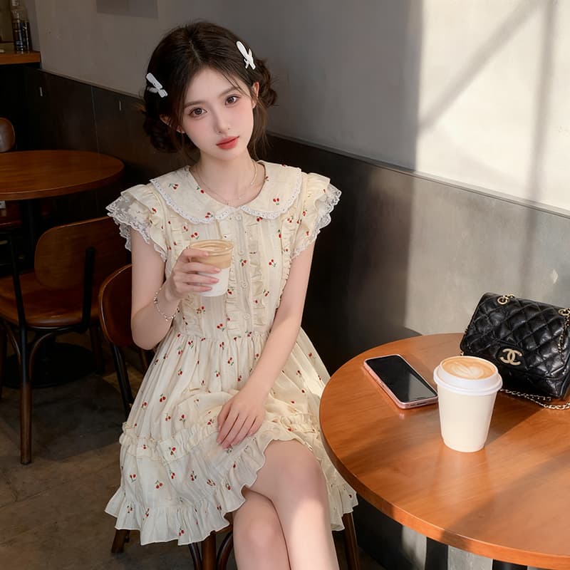 실사 작은 키 베이비 칼라 수 있습니다. 작은 사랑 체리 프린트 소녀 달콤함 레이스 작은 날다 소매 드레스 첫사랑 센스 상세 이미지 11