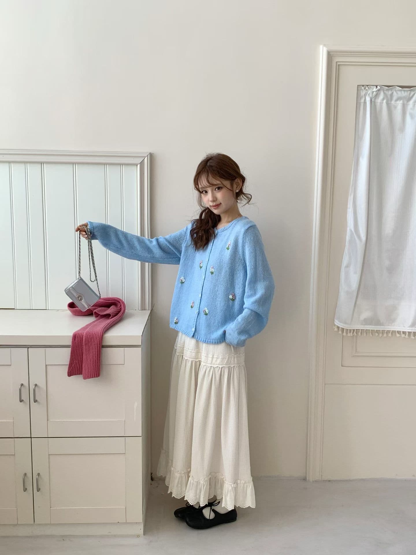 작은 꽃 자수 니트 오픈 가디건 여성 라운드 넥 신선함 꽃무늬 와이드 부드러운 찹쌀 기타 색상 스웨터 코트 가을 상세 이미지 6