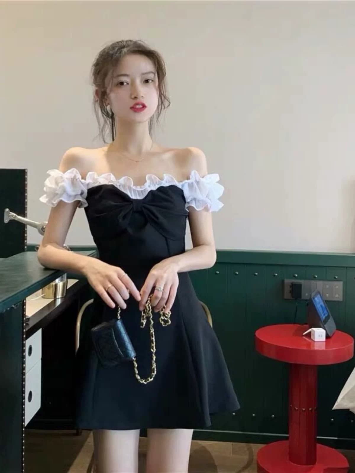 여름 프랑스식 품격 여성 드레스 2026 새로운 작은 키 섹시함 오프숄더 슈퍼 요정 센 부서 오프숄더 미니 스커트 이미지 2
