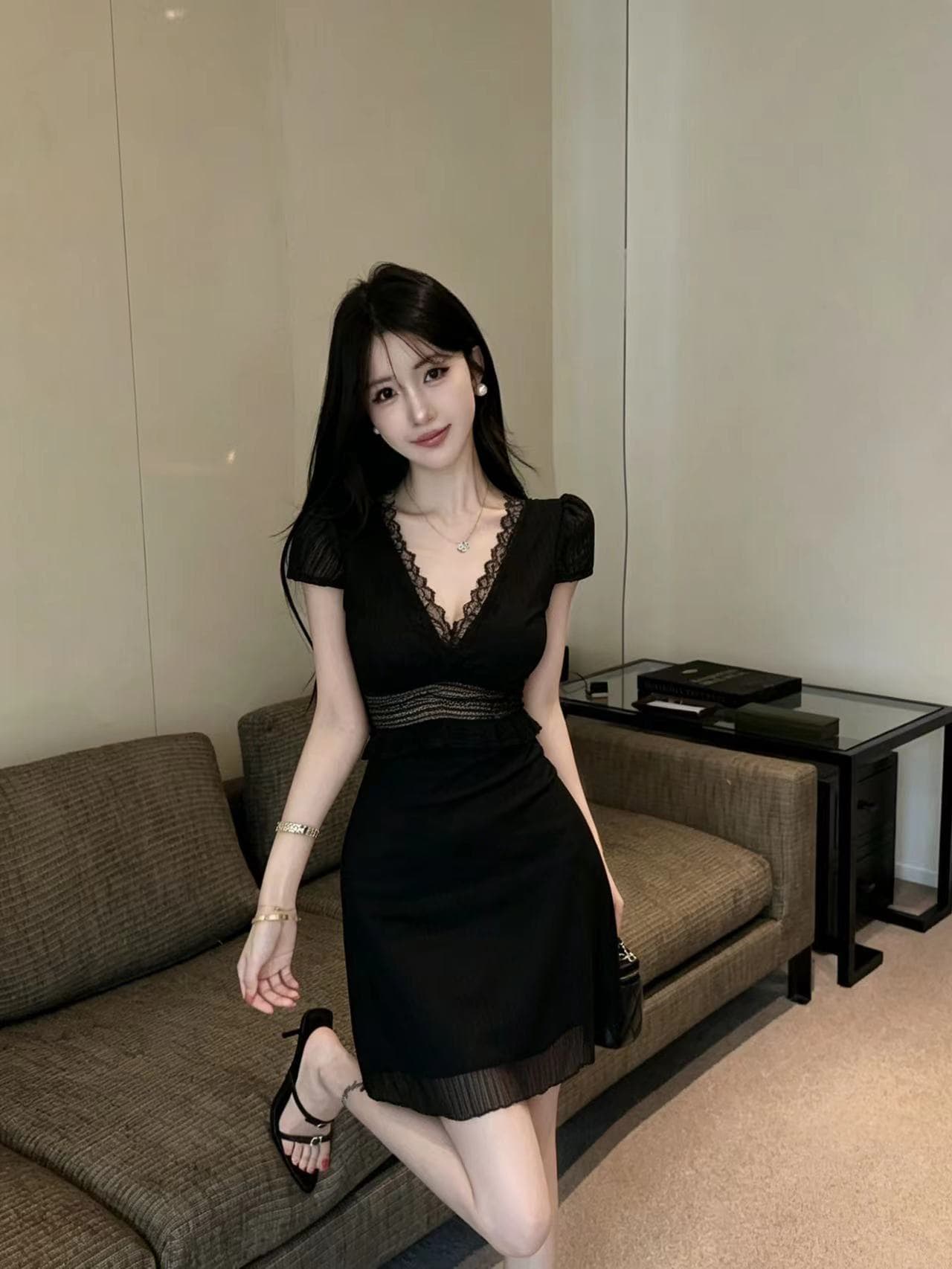 밤 본사 드레스 여성 의류 섹시함 V넥 슬림해 보이는 낮은 가슴 백리스 여름 사우나 야간 필드 출근 옷 미니 스커트 이미지 4