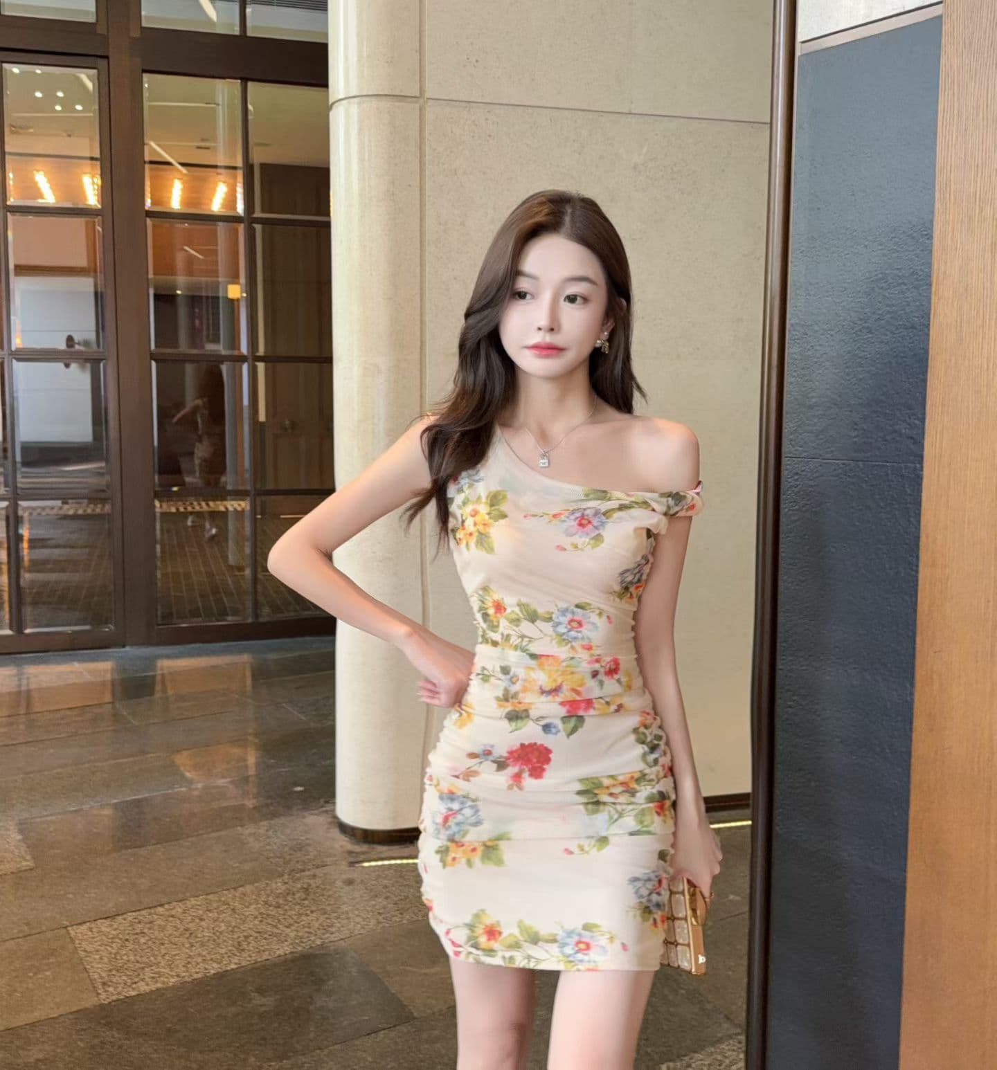 아메리칸 핫걸 초상화 프린트 꽃무늬 비스듬한 어깨 여성 드레스 여름 작은 키 몸매 가꾸기 슬림해 보이는 타이트 스커트 짧은 치마 상세 이미지 3