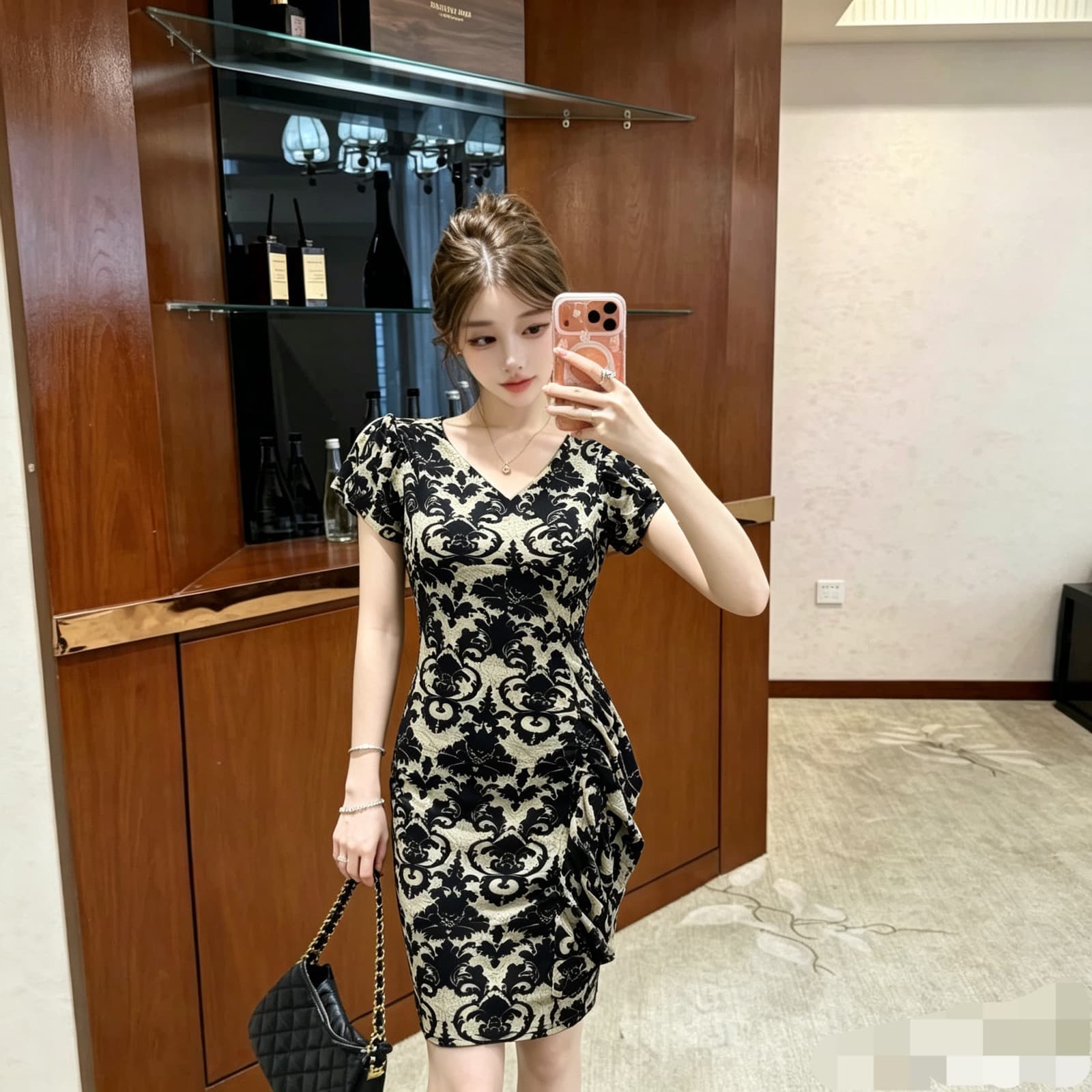 새로운 중식 여성 의류 만화경 프린트 레이스업 허리 수축 드레스 2026 여름 r 치파오 칼라 반팔 섹션 미니 스커트 이미지 2