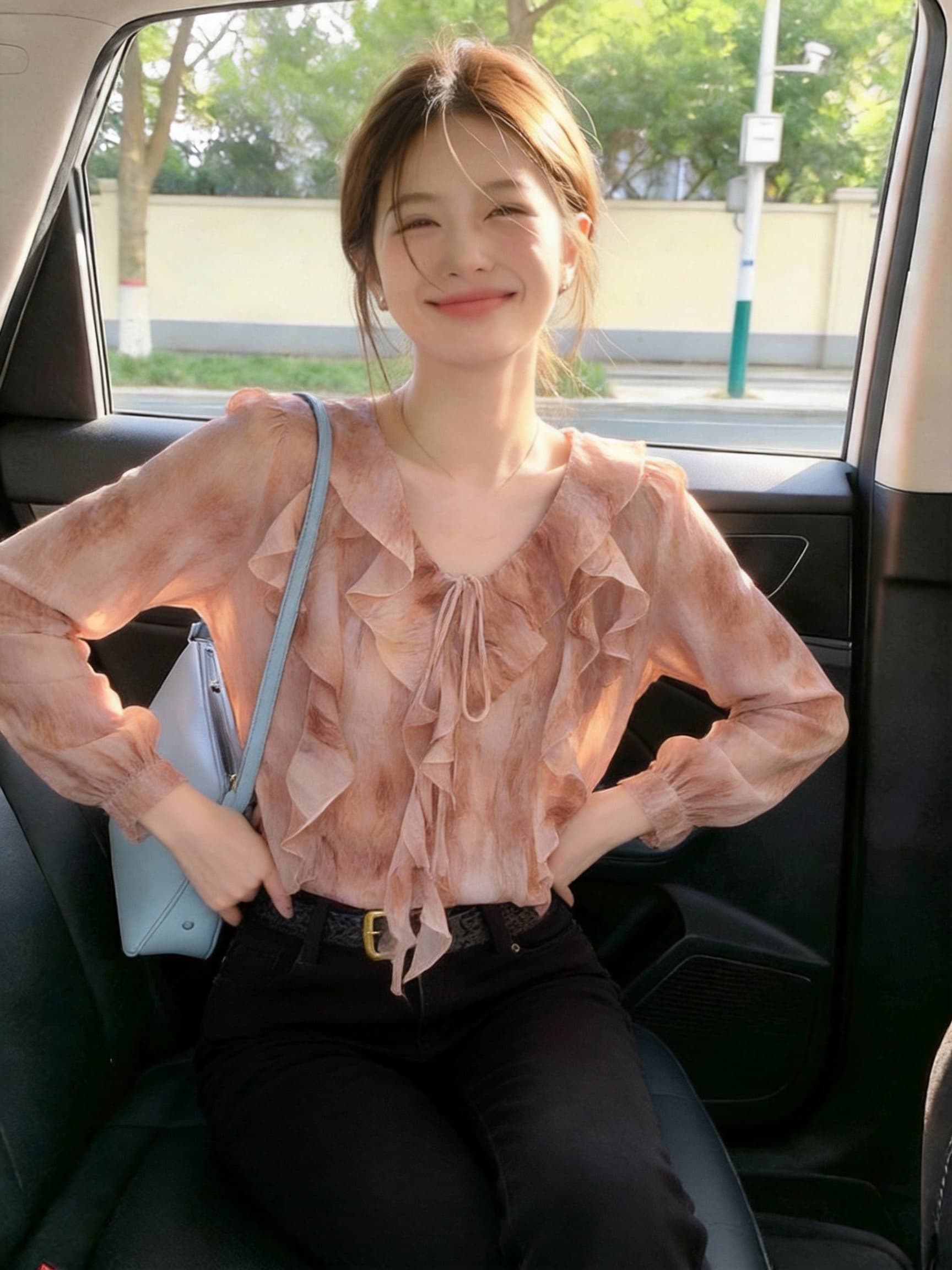 실사 이른 가을 새로운 프랑스식 부드러운 바람 V넥 레이스업 긴팔 셔츠 디자인 센스 슬림해 보이는 품격 쉬폰 톱 상세 이미지 2