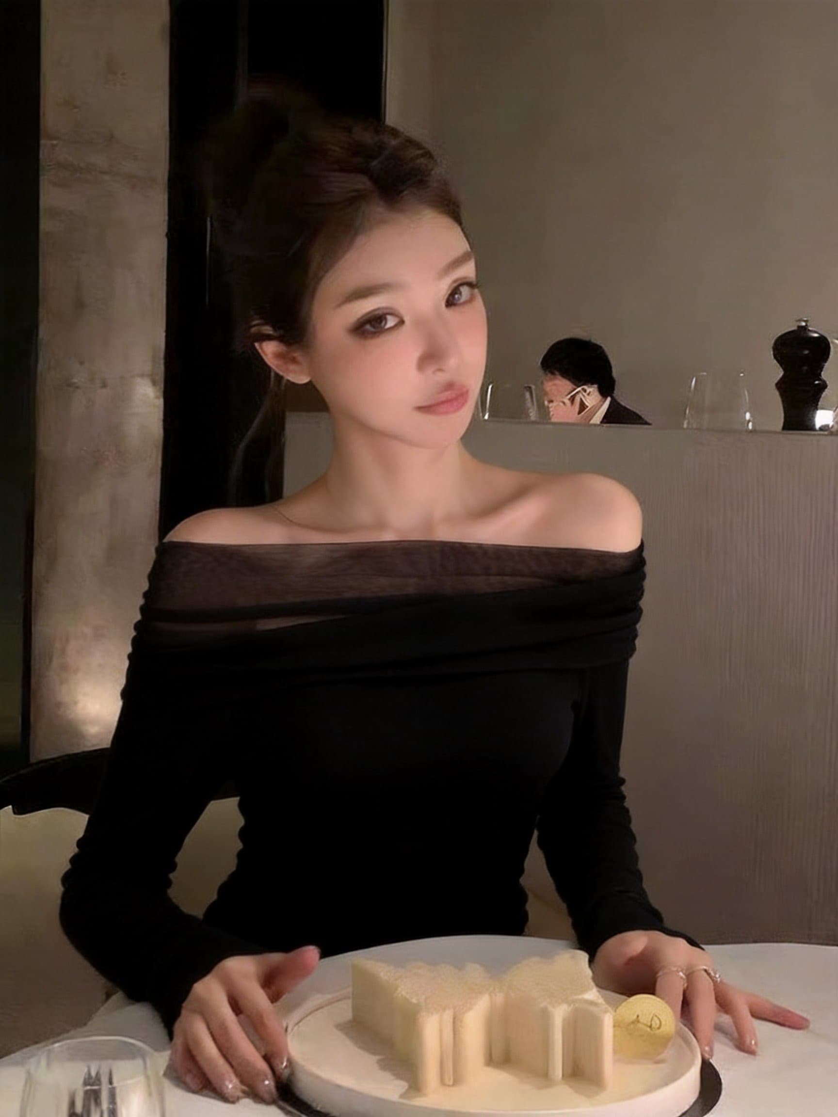 실사 2026 가을 새로운 한 부서 품격 작은 여자 망사 패치워크 오프숄더 티셔츠 맨위 상세 이미지 7
