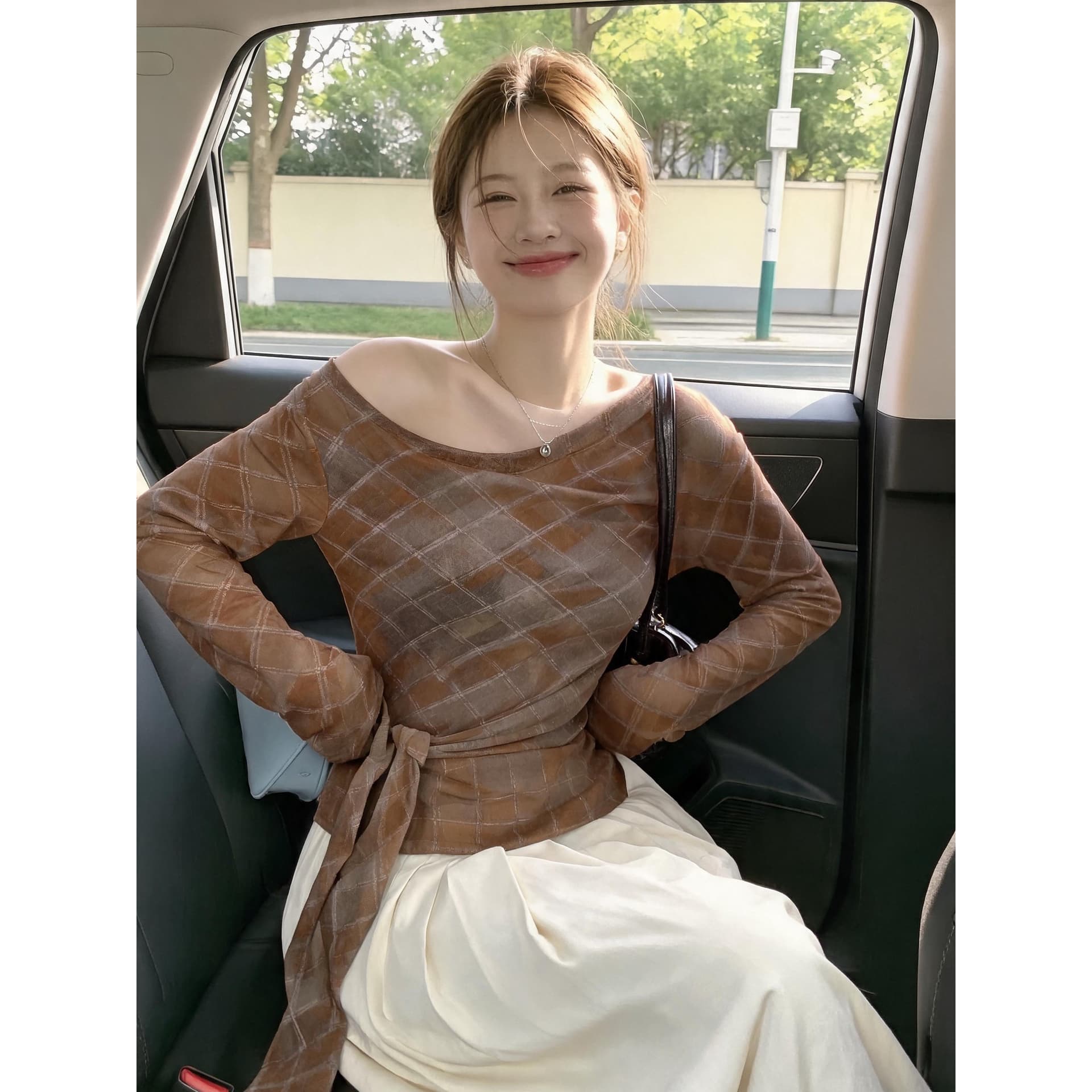 실사 이른 가을 새로운 레트로 체크무늬 비스듬한 어깨 오프숄더 긴팔 티셔츠 여성 허리 측면 레이스업 허리 수축 마이크로 ~을 통해 Tulle 분위기 이미지 5