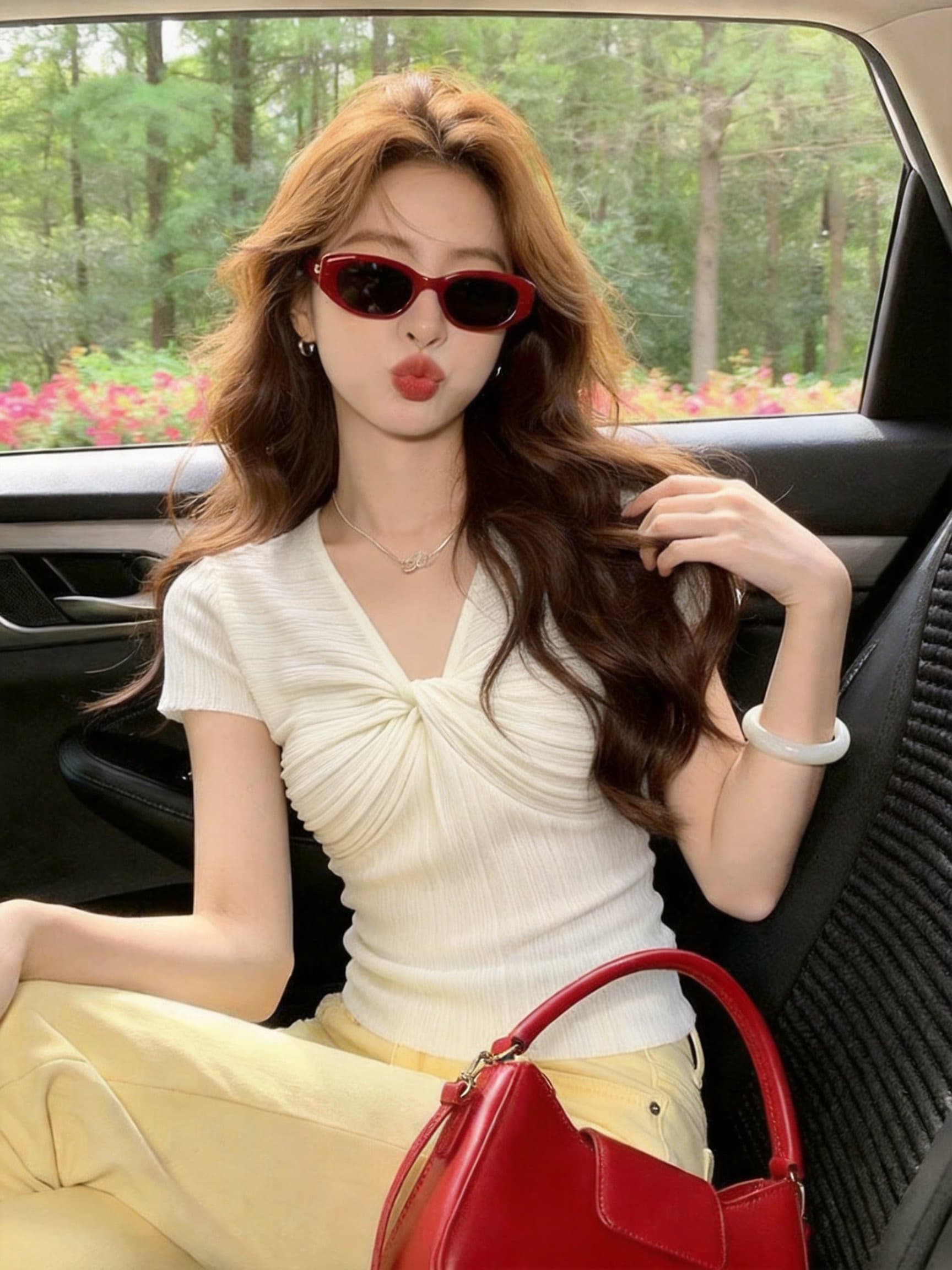 실사 열세 개 여름 부드러운 바람 V넥 주름 니트 반팔 여성 몸매 가꾸기 슬림해 보이는 비틀림 디자인 센스 맨위 상세 이미지 11