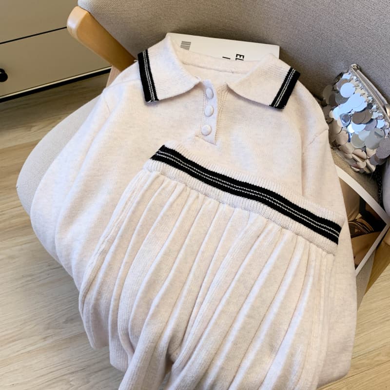berry 안녕하세요. 너 그리고 해피 대 격통 맞춤 학원 스타일 POLO 칼라 루즈핏 니트 스웨터 플리츠 미니 스커트 세트 상세 이미지 12