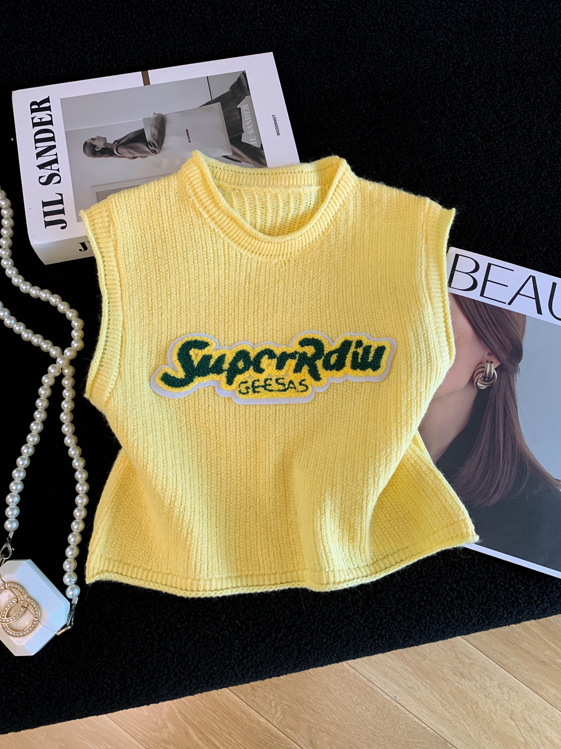 한 번 작은 짭짤한 여성 의류 조끼 외출용 디자인 센스 여성 여름 고유 한 Chic 작은 맨위 달콤한 매운맛 쇼트 스타일 민소매 니트 트렌디 이미지 3