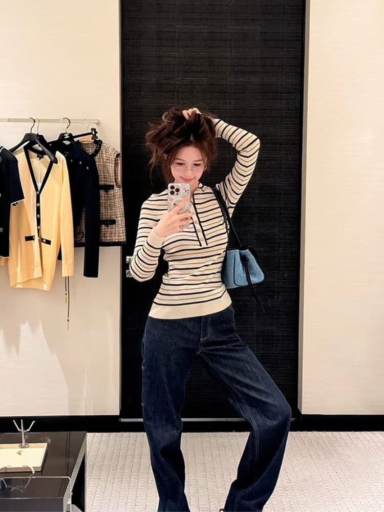 이른 가을 작은 샤넬 스타일 금속 버클 라운드 넥 배색 스트라이프 긴팔 니트 스웨터 여성 한 부서 몸매 가꾸기 슬림해 보이는 다용도 맨위 상세 이미지 3