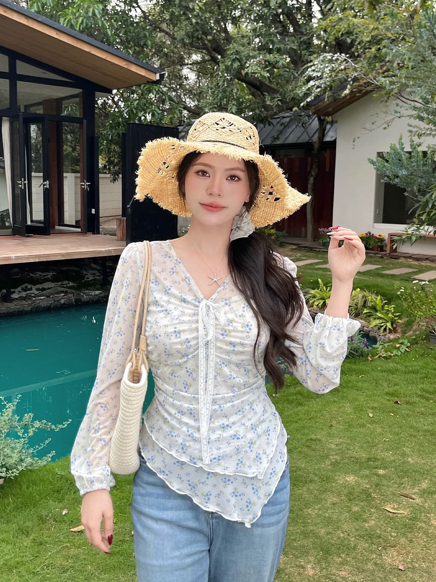 찹쌀 어린이 봄 투어 에 단계 휴가 바람 슬림해 보이는 프린트 티셔츠 봄 새로운 V넥 디자인 센스 맨위 이미지 3