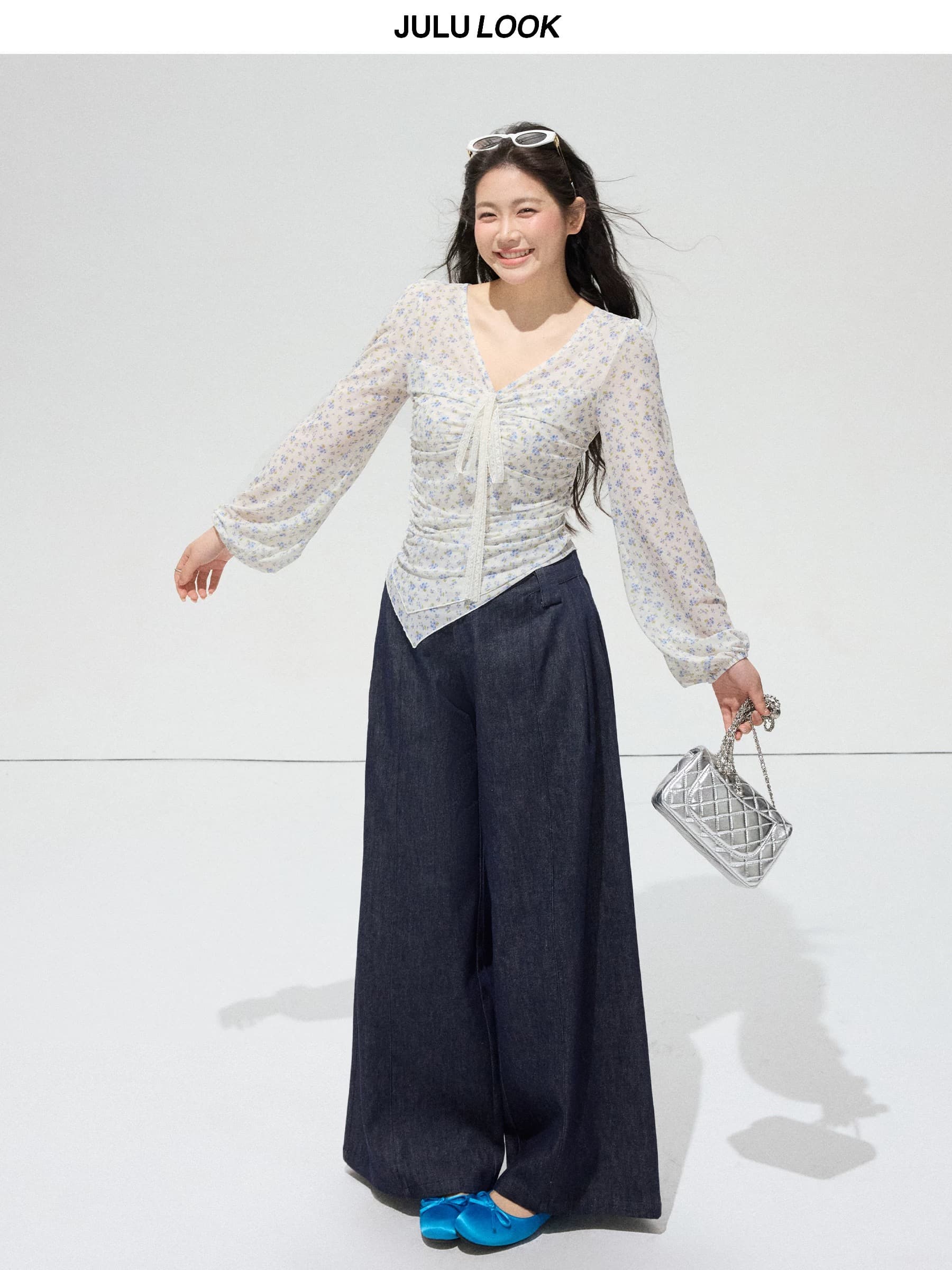 마이크로 지방 mm 펌프 Pleat 허리 수축 슬림해 보이는 V넥 꽃무늬 셔츠 빅 사이즈 맨위 이미지 2