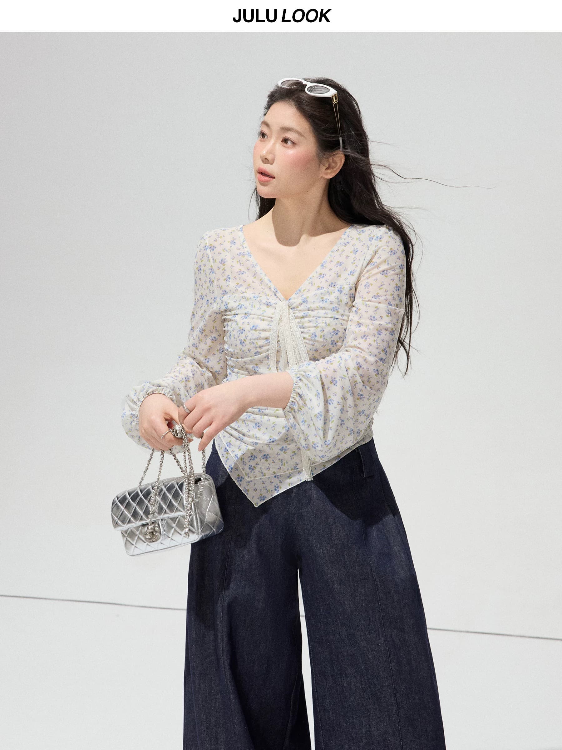 마이크로 지방 mm 펌프 Pleat 허리 수축 슬림해 보이는 V넥 꽃무늬 셔츠 빅 사이즈 맨위 이미지 3