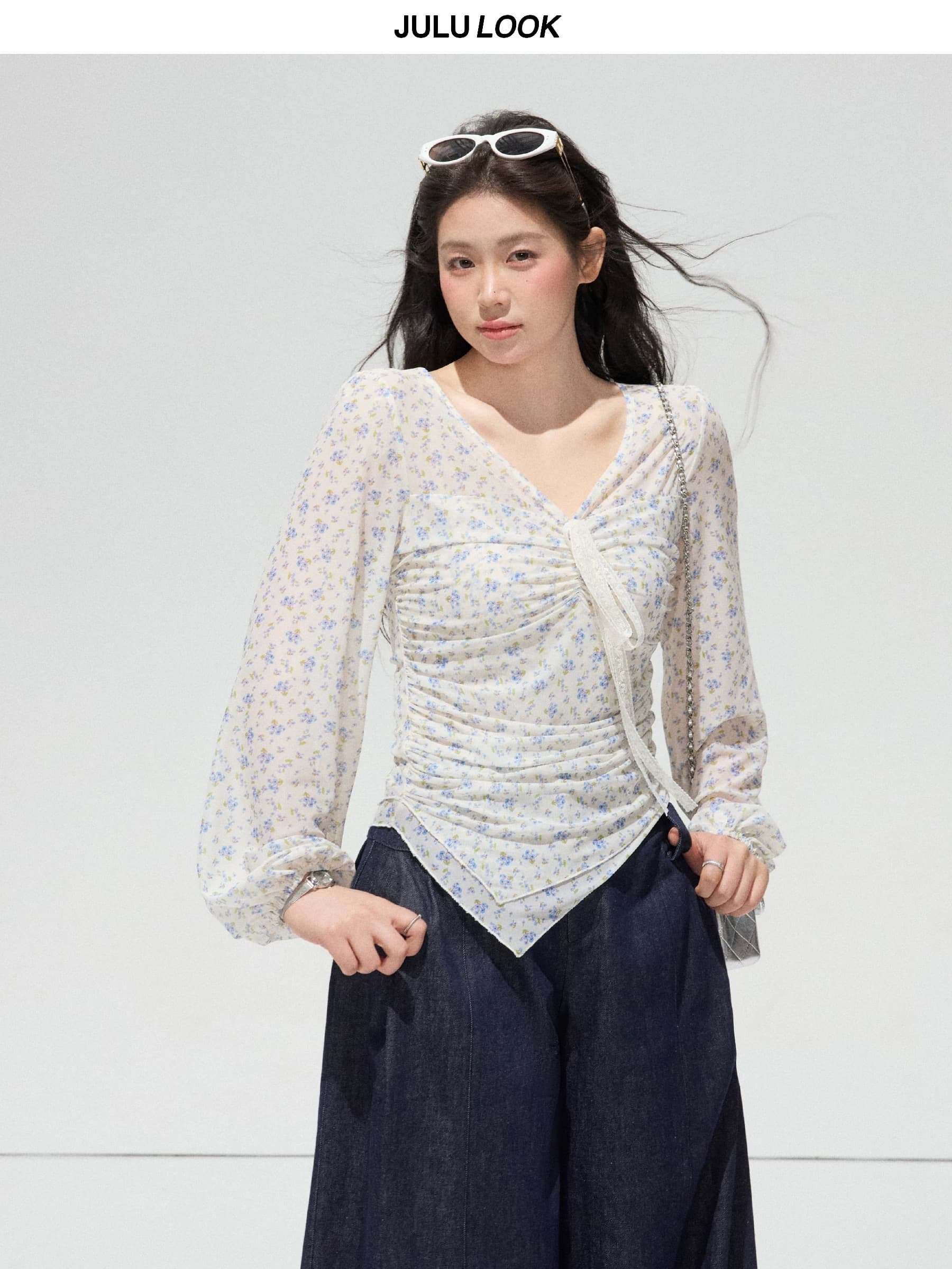 마이크로 지방 mm 펌프 Pleat 허리 수축 슬림해 보이는 V넥 꽃무늬 셔츠 빅 사이즈 맨위 상세 이미지 1