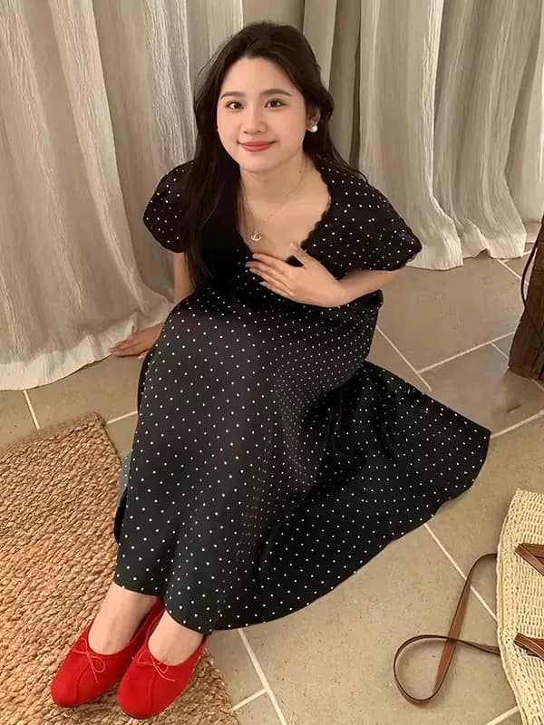 빅 사이즈 여성 의류 한 부서 레이스 측면 V넥 도트 무늬 드레스 여름 새로운 지방 mm 허리 수축 슬림해 보이는 품격 치마 이미지 3