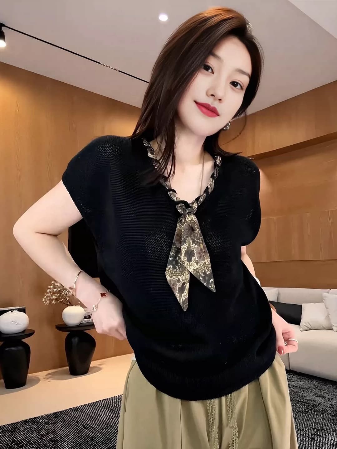 빅 사이즈 여성 의류 오래된 돈 바람 스카프 검정색 반팔 니트 스웨터 여름 얇은 스타일 지방 mm 루즈핏 표지 고기 품격 맨위 상세 이미지 1