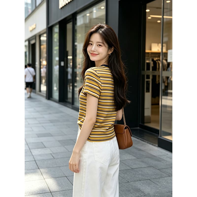 실사 패션 스트라이프 반팔 티셔츠 여성 한국 스타일 루즈핏 라운드 넥 반소매 2026 새로운 다용도 긍정적 인 어깨 옷 상세 이미지 7