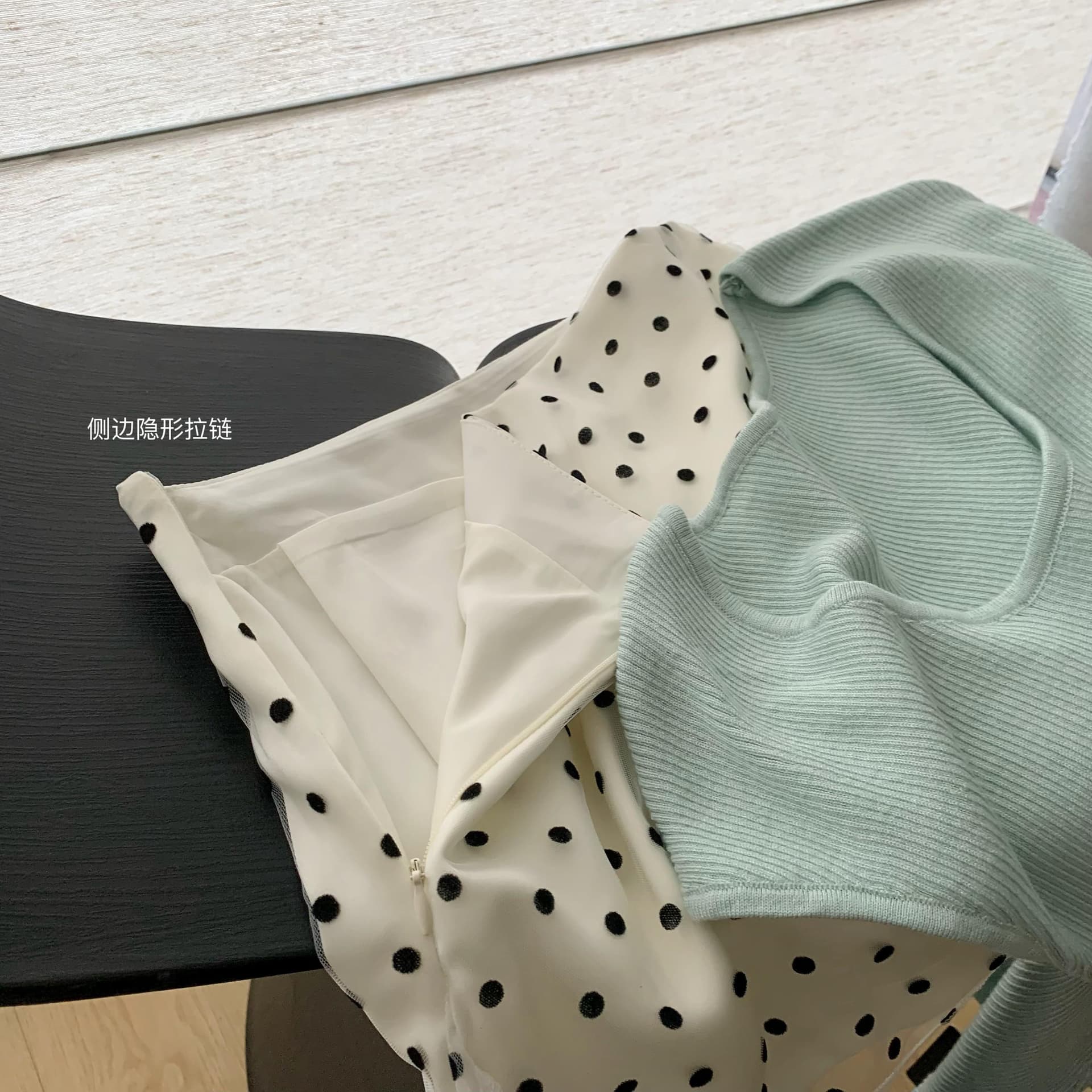 milyroom 여름 한 부서 분위기 센스 숙녀 부드러운 달콤함 품격 맨위 여성용 짧은 소매 도트 무늬 치마 세트 상세 이미지 13