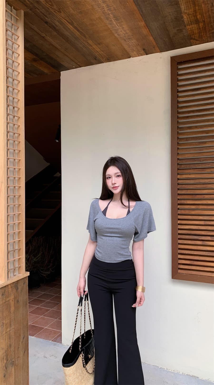 실사 정가 디자인 센스 몸매 가꾸기 슬림해 보이는 행침 목 쇼트 스타일 캐미솔 티셔츠 맨위 투피스 세트 세트