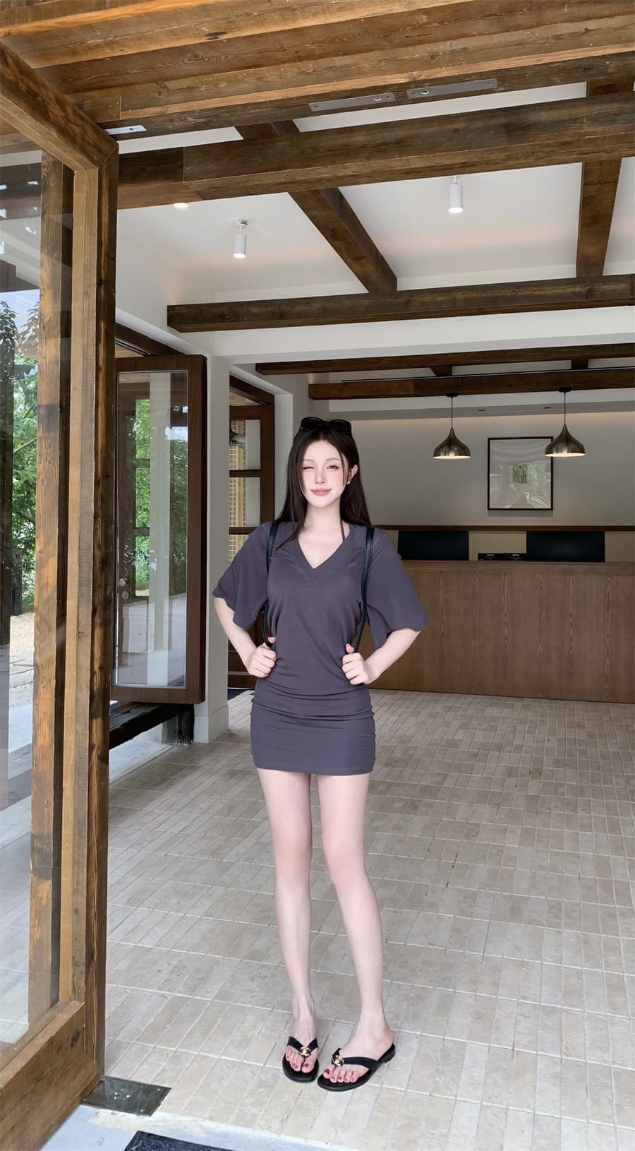 실사 정가 일상 느긋한 캐주얼 드레스 얇고 가벼운 편안함 V넥 타이트 스커트 미니 스커트 상세 이미지 2