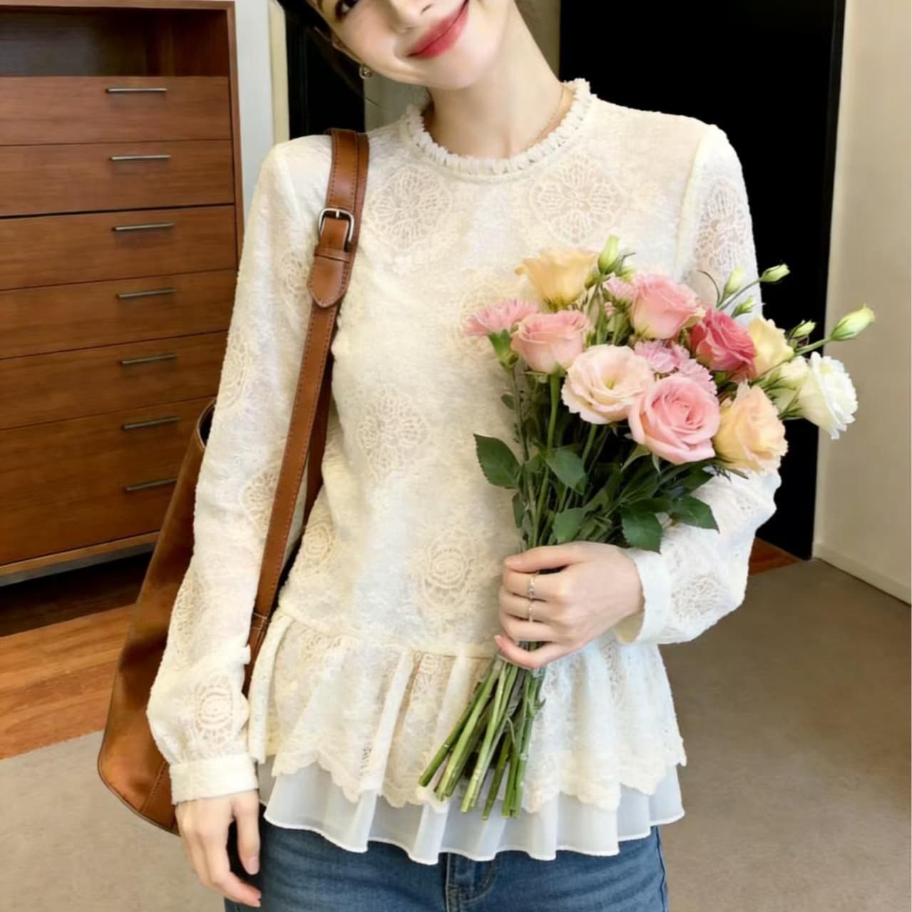 2026 가을 부드러운 바람 자수 레이스 맨위 여성 이후 열기 버클 이중층 밑단 슬림해 보이는 다용도 품격 만나는 작은 셔츠 이미지 6