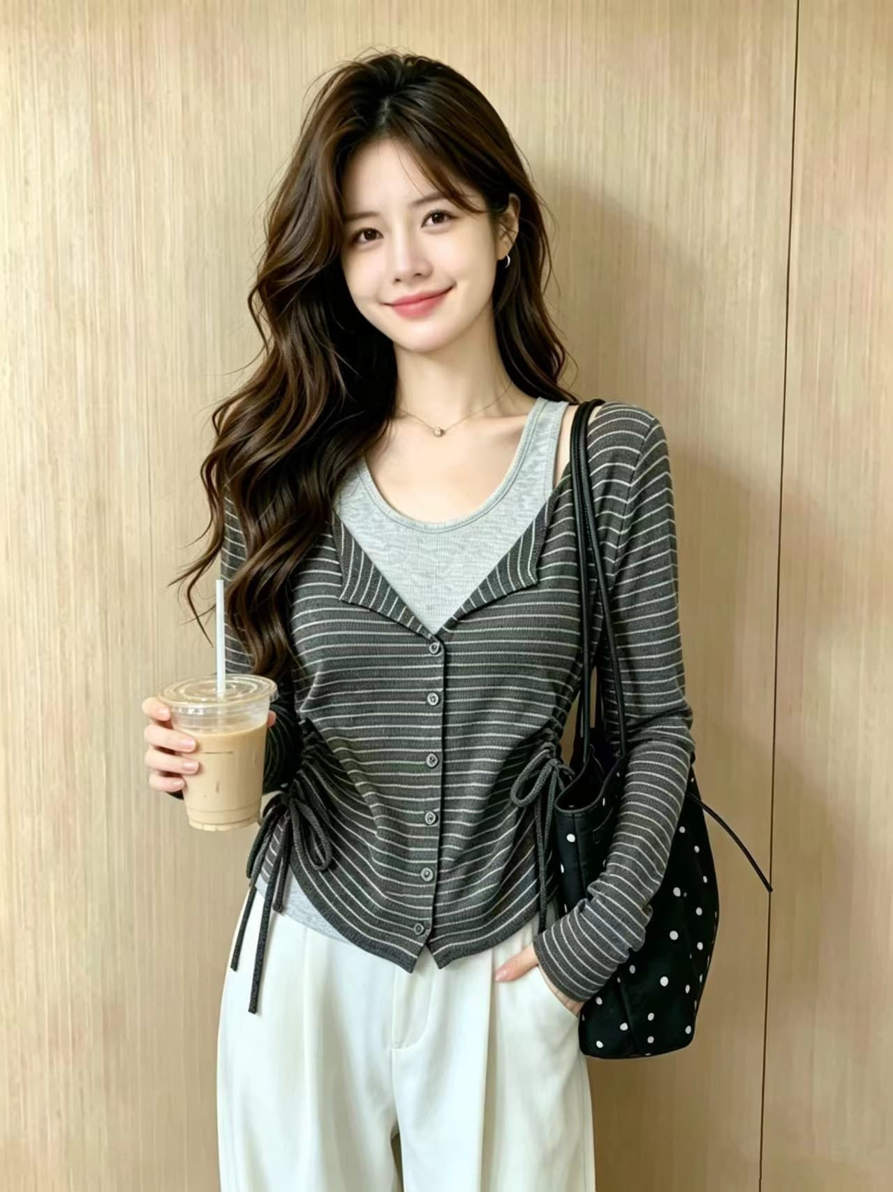 실사 페이크 레이어드 스트라이프 허리 수축 긴팔 맨위 여성 이른 가을 새로운 한 부서 슬림해 보이는 다용도 펌프 로프 기본 셔츠 이미지 3