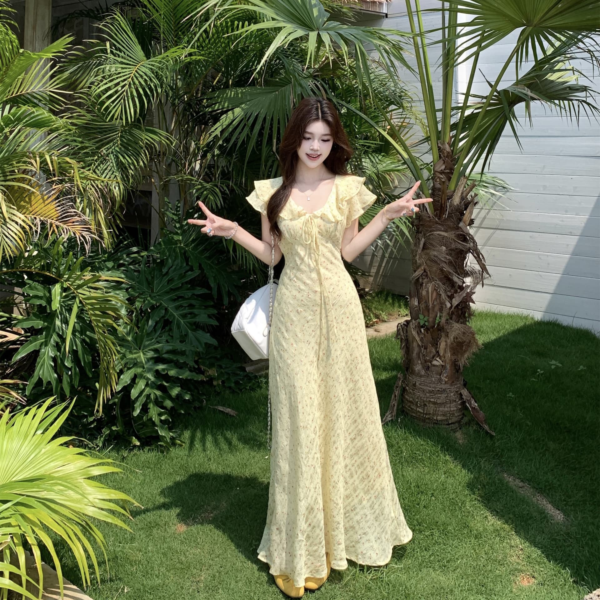 실사 2026 빅 사이즈 여름 새로운 프랑스식 우아함 휴가 드레스 V넥 꽃무늬 순수한 욕망 하이웨이스트 치마 이미지 5