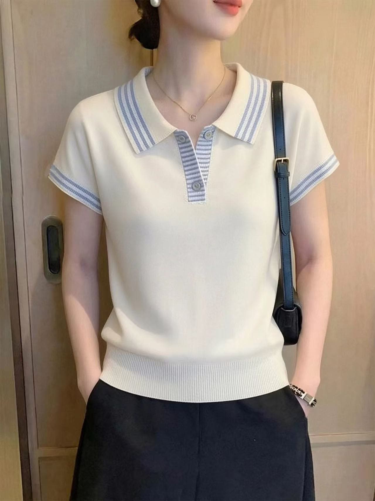 학원 스타일 POLO 셔츠 폴로 칼라 반팔 니트 스웨터 여성 여름 2026 새로운 패션 캐주얼 슬림해 보이는 긍정적 인 어깨 의류 상세 이미지 5