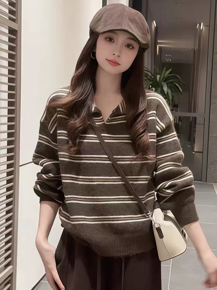 부드러운 찹쌀 느긋한 바람 스트라이프 반 개방 칼라 스웨터 여자 가을 겨울 새로운 루즈핏 슬림해 보이는 다용도 풀오버 니트 스웨터 맨위 상세 이미지 7